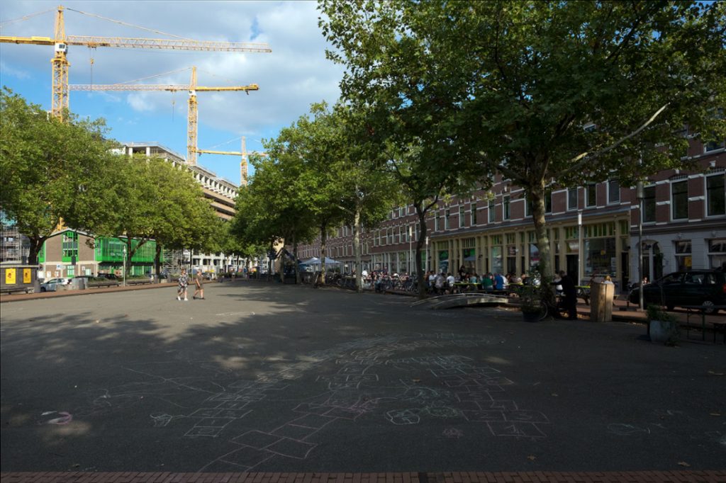 Foto van het deliplein op katendrecht in rotterdam.